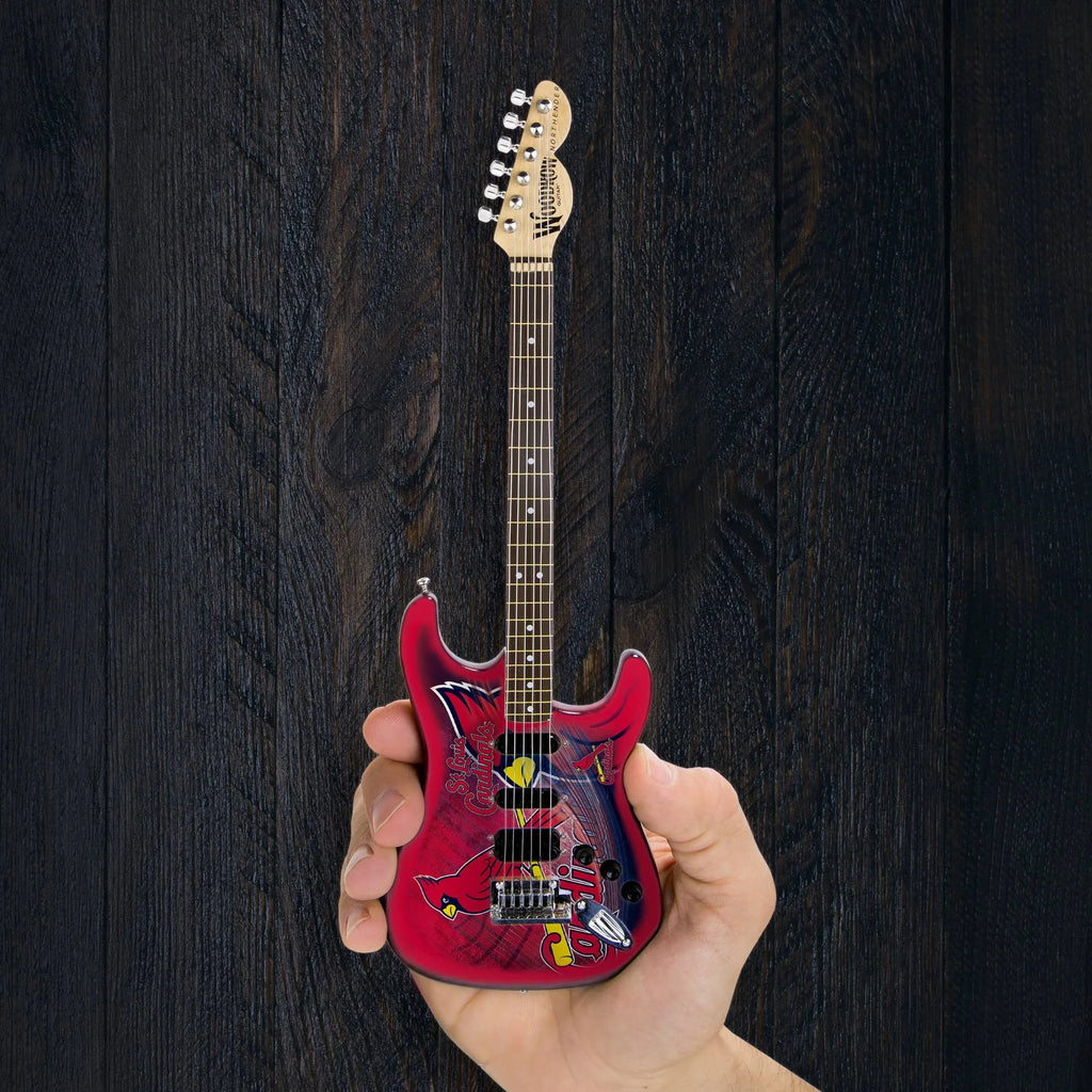 Mini Guitar W70622