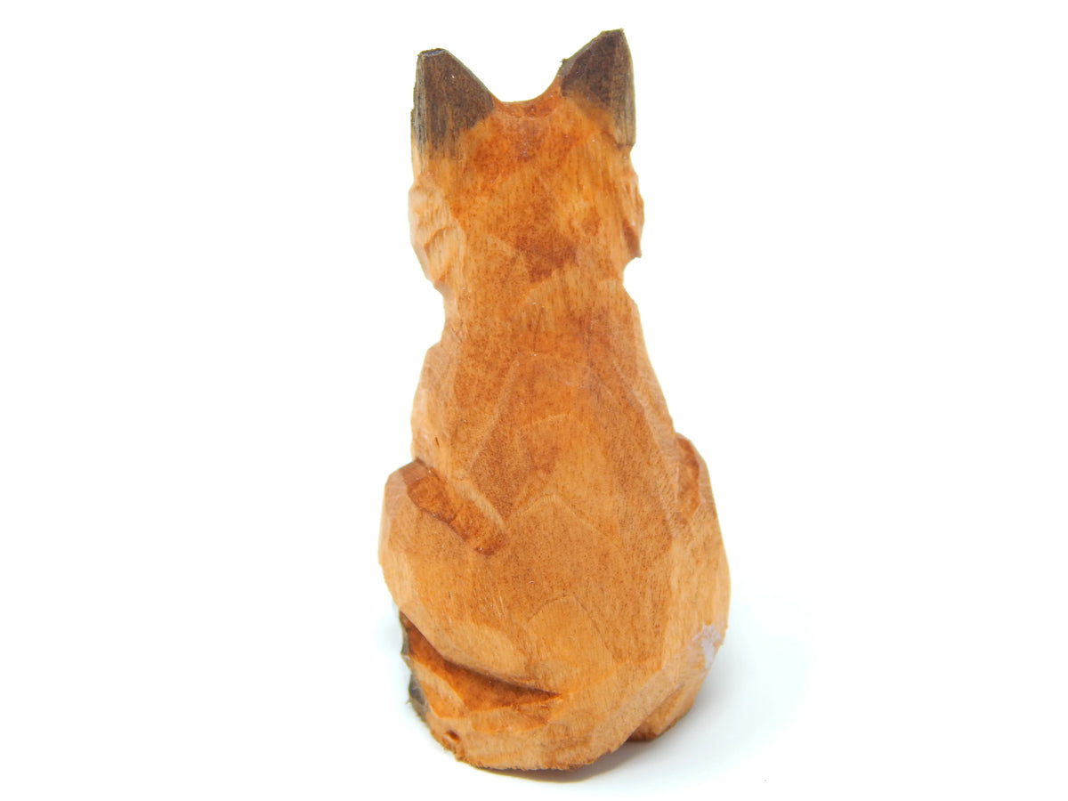 Small 2" Wood Art Figurine Q913