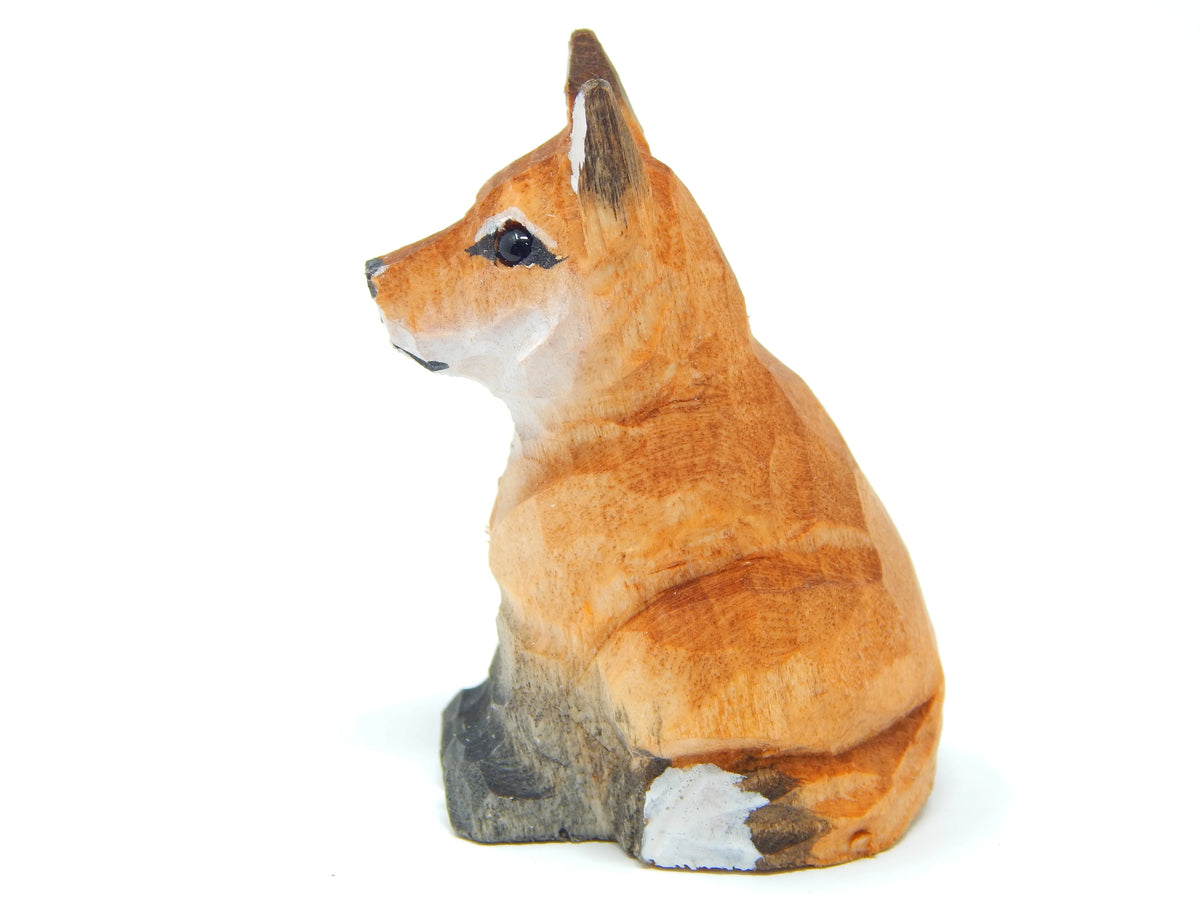Small 2" Wood Art Figurine Q913