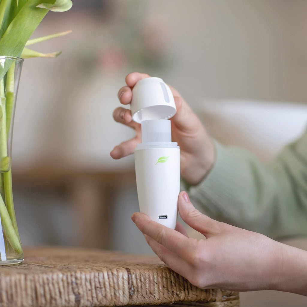 Mini Portable Diffuser for Essential Oils, Rechargeable via USB, Cordless W8392