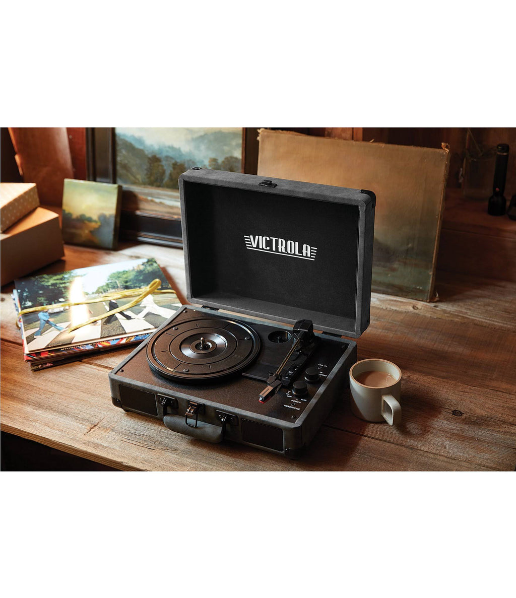 Portable Suitcase with Bluetooth Turntable V91490