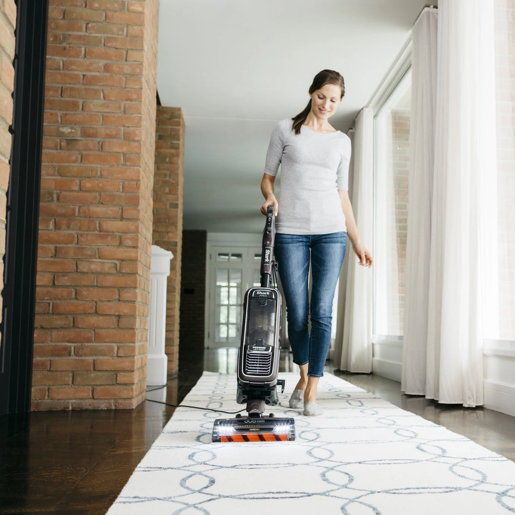 Powered Lift-Away Upright Vacuum with DuoClean Self-Cleaning Z259028