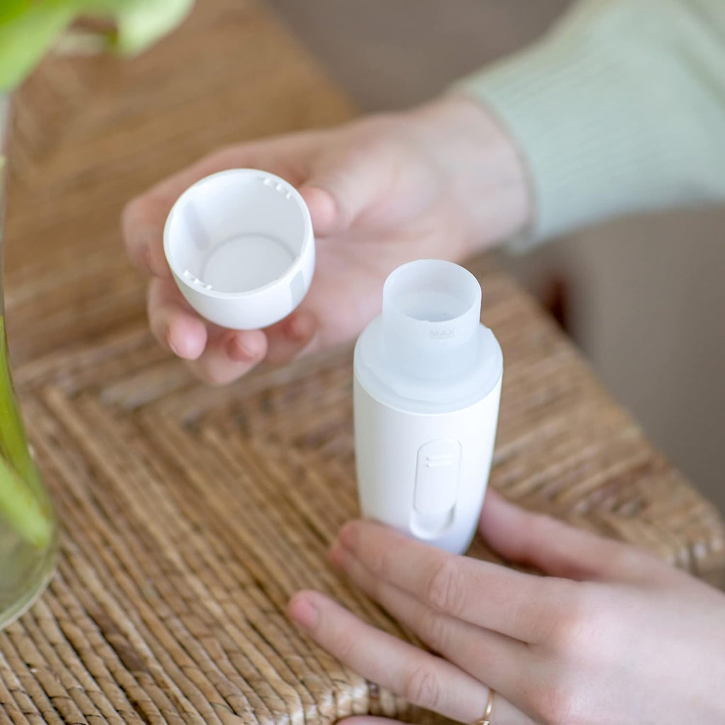 Mini Portable Diffuser for Essential Oils, Rechargeable via USB, Cordless W8392