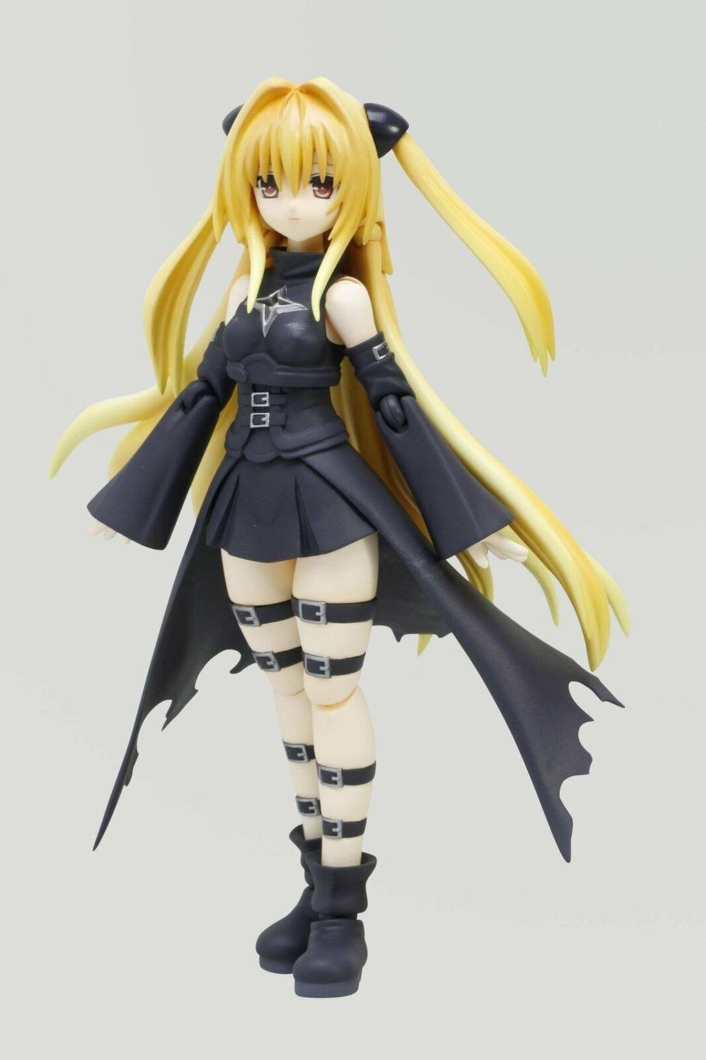Konjiki No Yami S.H.Figuarts C620