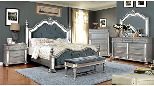 Traditional Wood 3-Drawer Nightstand E9354