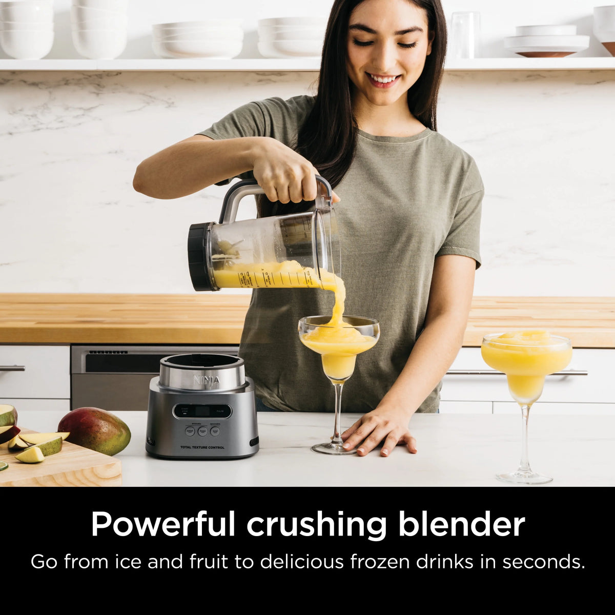 High-Speed Blender with 34 oz. Pitcher I8668