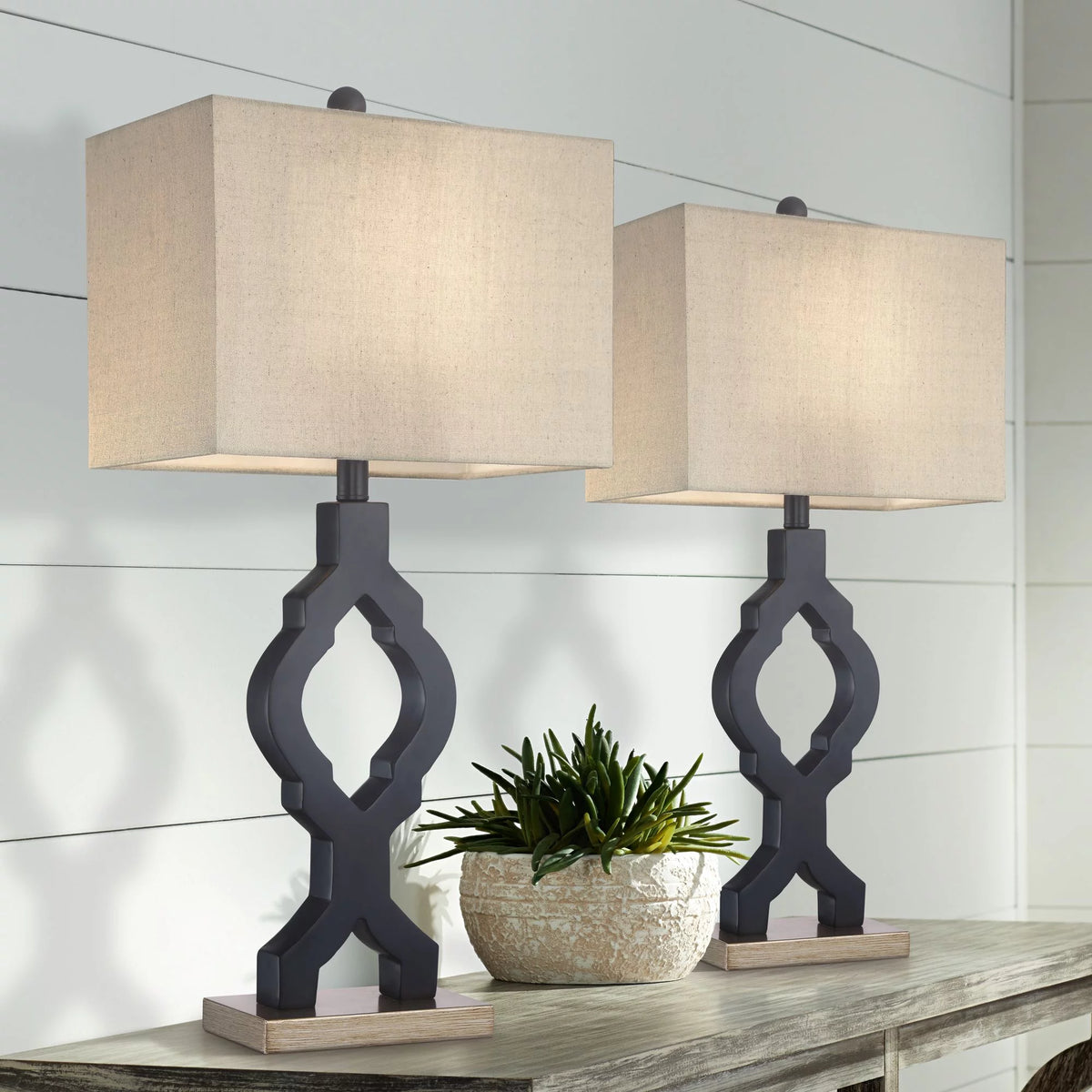 Set of 2 Black Table Lamps A6677