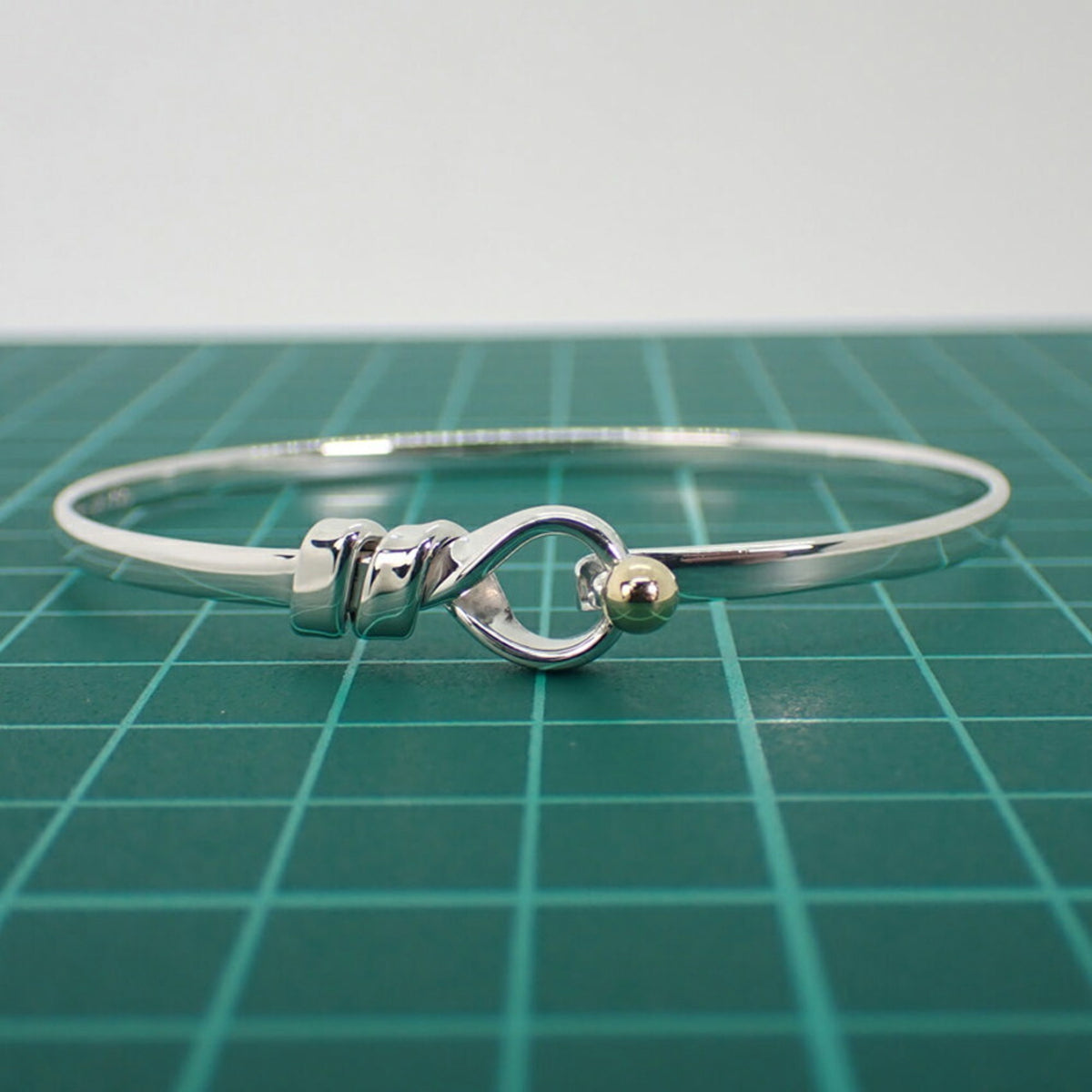 Tiffany 925 750 combination hook & eye bangle E728791