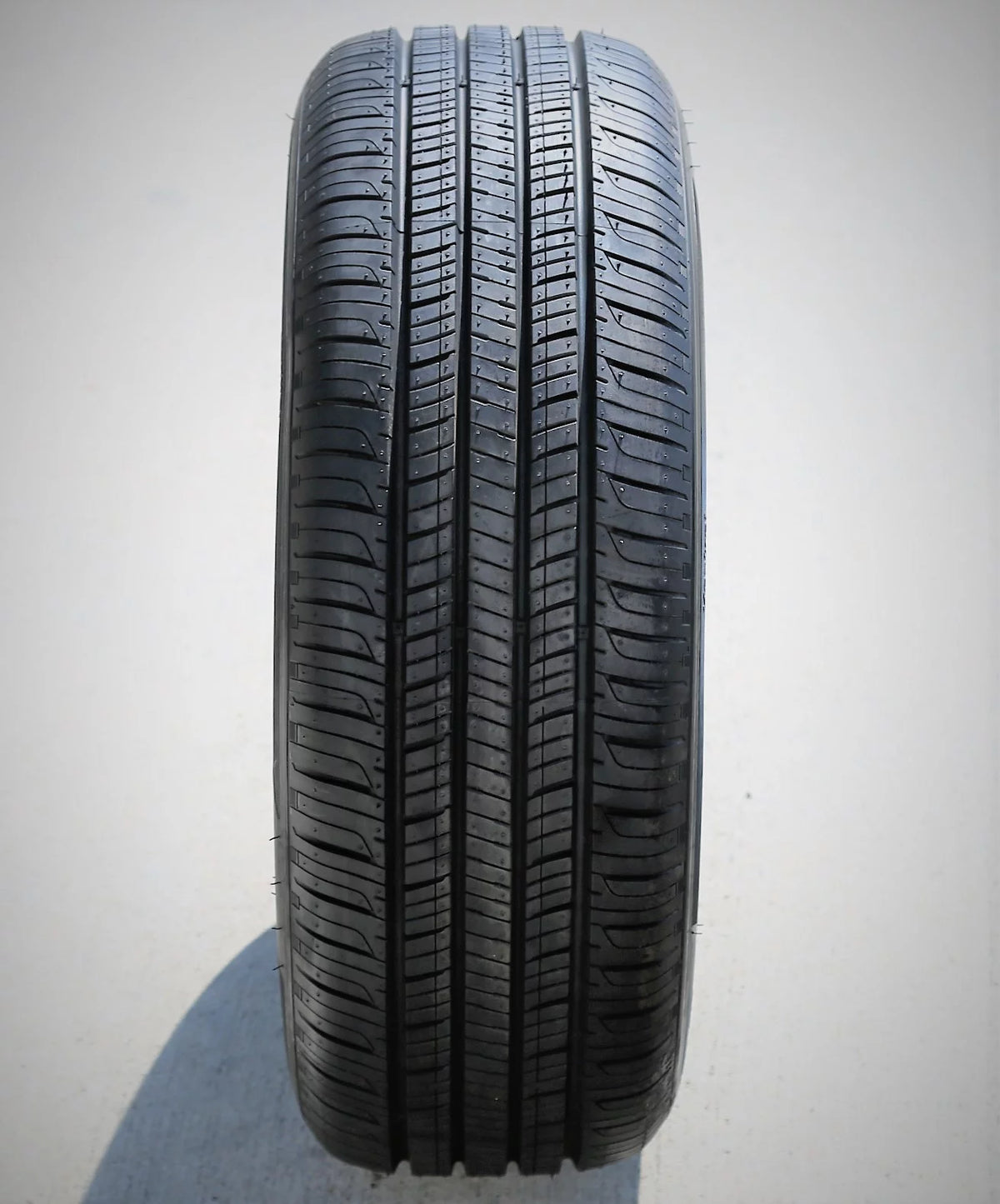 All Season 195/60R16 89H Passenger Tire E547