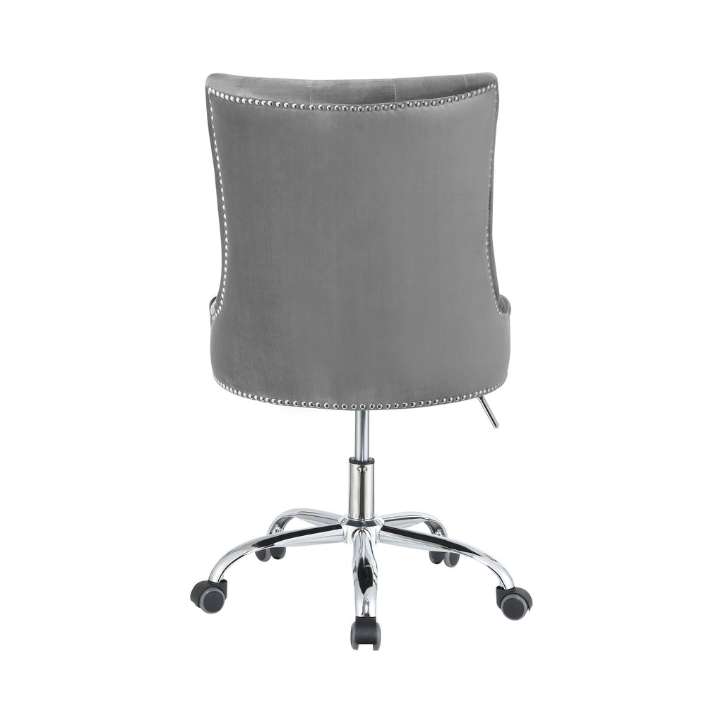 Gray and Silver Office Chair with Casters D233