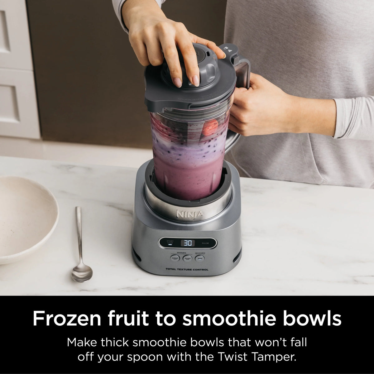 High-Speed Blender with 34 oz. Pitcher I8668